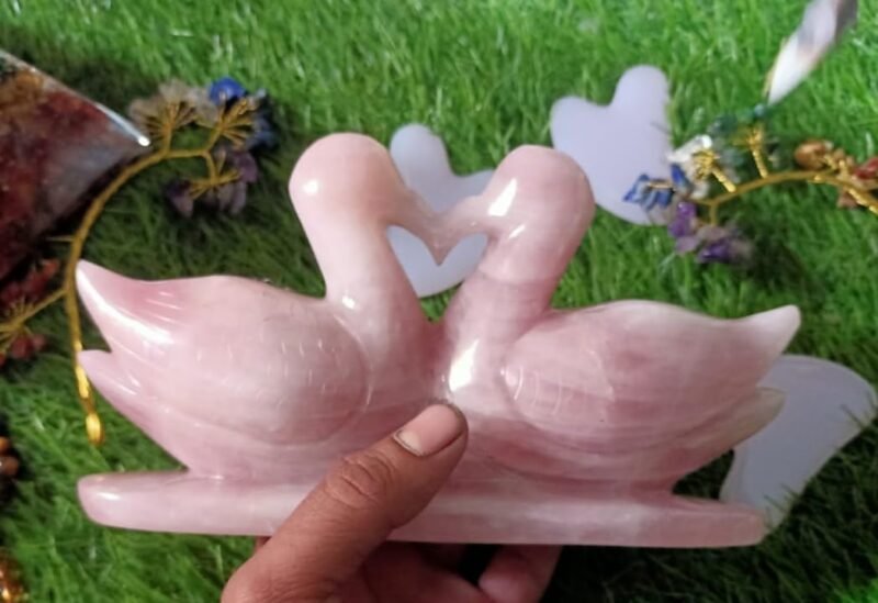Natural Pink Rose Quartz Lab Certified Pair of Swans for Love & Relationship Handcrafted Love Birds Duck Male Female Gift 120 to 225 Grams Approx 5 to 6 Cms Height Approx (Rose Quartz Swan Pair)