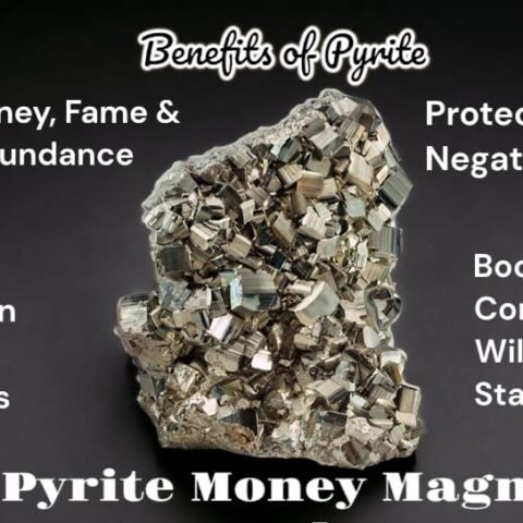 Divine Spirituals Peruvian Natural Pyrite Stone Original Cluster Geode Stone - Natural Energised Golden Pyrite Stone for Healing, Meditation, Willpower, Money Manifestation and Business Success