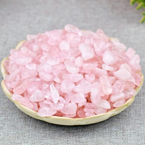 Divinity Healing Crystals Natural Pure Rose Quartz Chips for Healing Meditation, Reiki, Vastu, Decor, Spirituality and Manifesting Abundance in Life