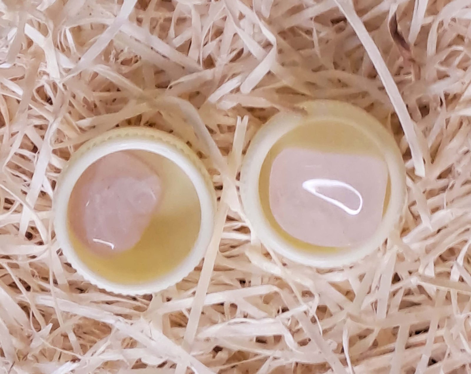 Natural Single Rose Quartz Crystal Tumble Stones for Reiki Healing Crystal Tumbled Stones Raw Rough Gemstones Pebble Stone - Value Pack of 1 Beautiful AAA Grade Tumble Pc