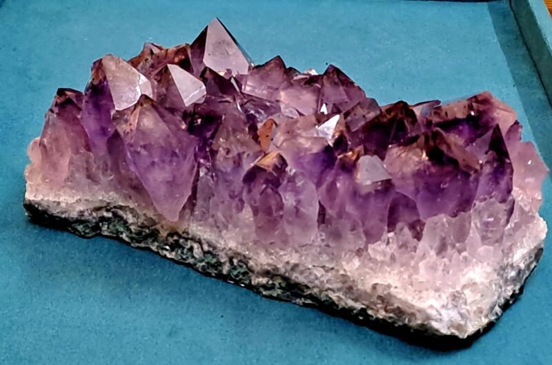 Big Amethyst Cluster Geode Natural Amethyst Cluster Gemstone Purple Brazilian Amethyst Cluster for Reiki Healing Vastu Correction (1300.02 Grams) - Image 5