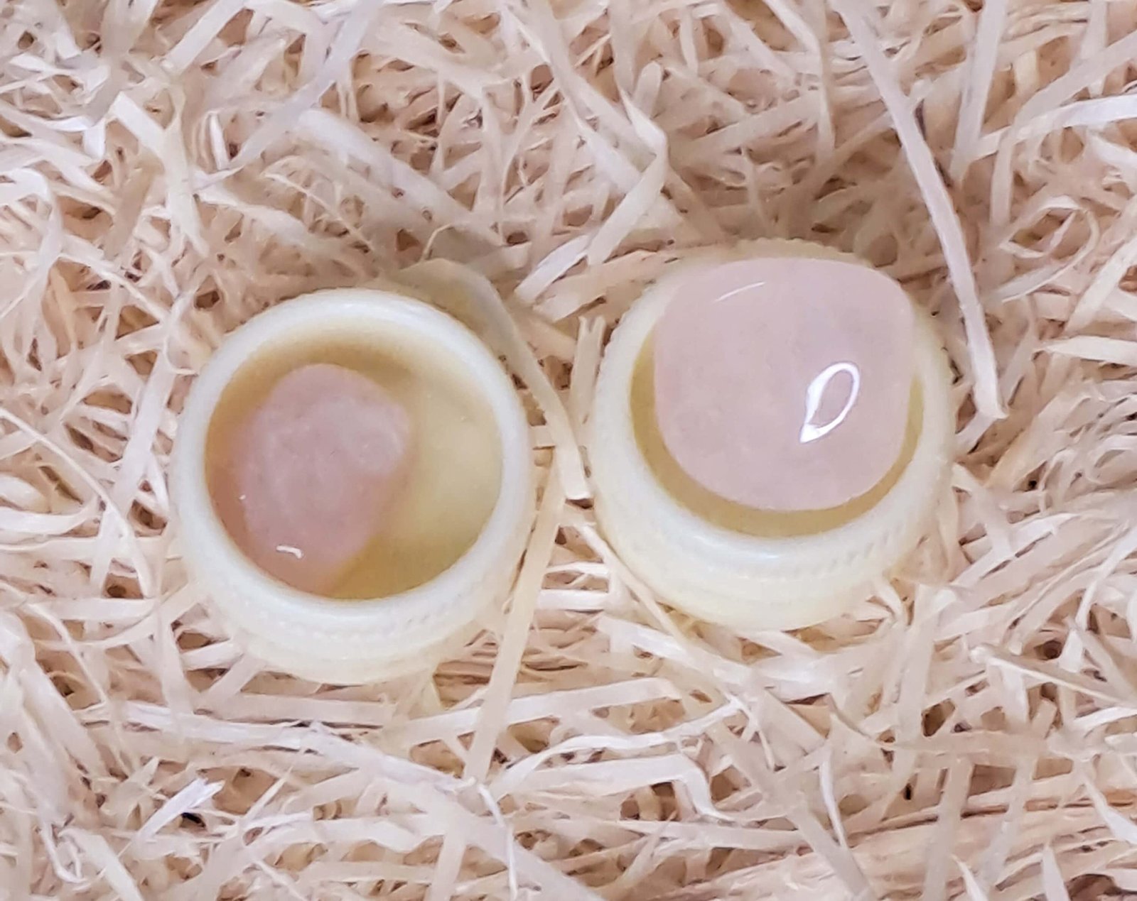 Natural Single Rose Quartz Crystal Tumble Stones for Reiki Healing Crystal Tumbled Stones Raw Rough Gemstones Pebble Stone - Value Pack of 1 Beautiful AAA Grade Tumble Pc