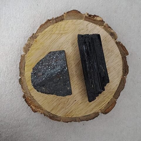 Divine Spirituals Hematite and Black Tourmaline AAA Grade Raw Natural Crystal Combo with Wooden Natural Bark Coaster for Healing, Meditation and Manifestation Natural Healing Crystals Abundance Stones