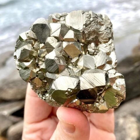 Divine Spirituals Pyrite Stone Original Cluster – High Energy Natural Iron Pyrite Stone Gold Rock Reiki Crystal Used for Increased Willpower and Manifestation (180 CARAT Approx.) Cubical Pyrite Clusters Abundance Stones 2