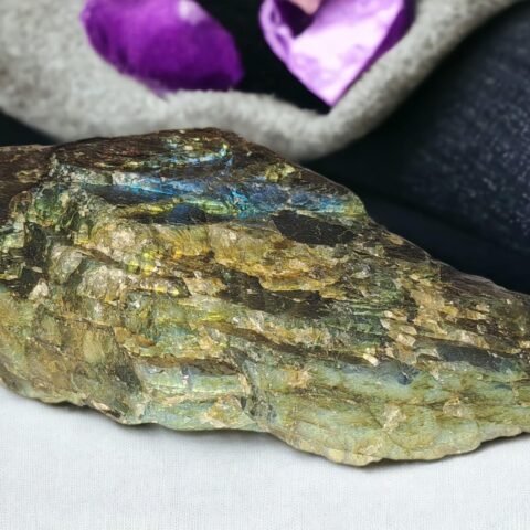 Divine Spirituals Big Labradorite Natural and Pure Stone 730 Grams Big Rock Lab Certified – The Powerful Protector – For activisation of Third Eye and Crown Chakra Sacred Sanctuary Abundance Stones 2