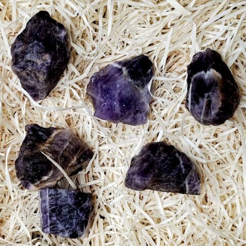 Divine Spirituals Natural Amethyst Raw Rough Stones|Weight : 150 Grams Approx.|Pack Of 1 To 4 Pc|Hand Picked And Cleaned Natural Healing Crystals Abundance Stones